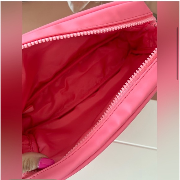 Pink Valentino Beauty Bag - Picture 4 of 6